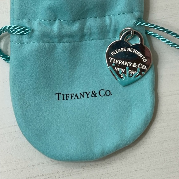 Tiffany& Co. RTT Blue Splash Heart Tag charm-NEW! - Picture 2 of 5